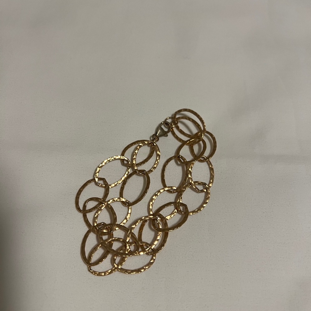 Elegant Gold Link Bracelet